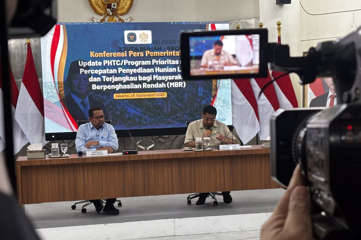 Indonesia taps renewable energy to electrify 4,602 remote sites