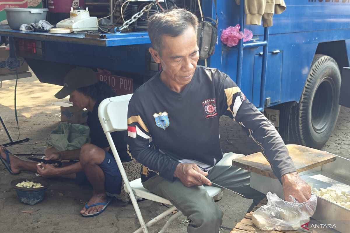 Banten maximises community kitchen services during 10-day search for missing journalists