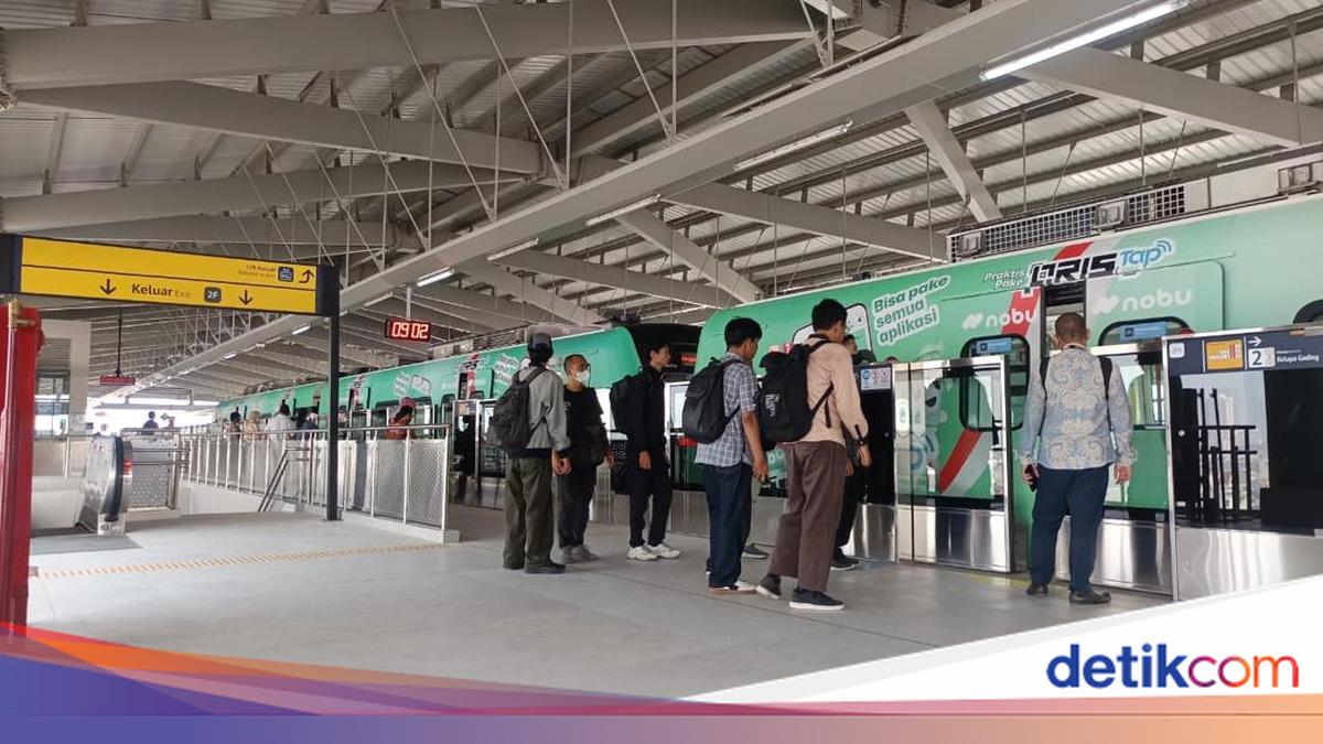 Manggarai LRT Station Begins Passenger Service: An Inside Look at This Morning's Atmosphere