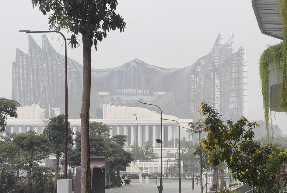 IKN Area Enveloped in Forest Fire Smoke, Air Quality Index Declared Unhealthy