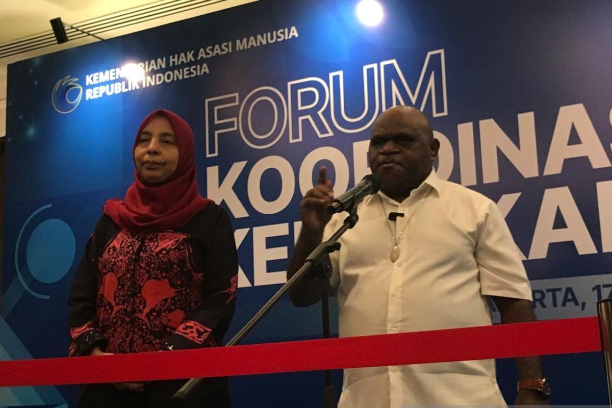 Human Rights Minister Urges Security Forces and OPM to Adhere to Humanitarian Law