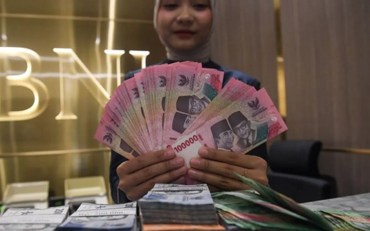 Rupiah Closes Weaker at Rp17,753 Following Fed Rate Hike