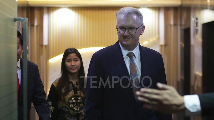 Australia to Cut Student, Backpacker Visas in Migration Curb