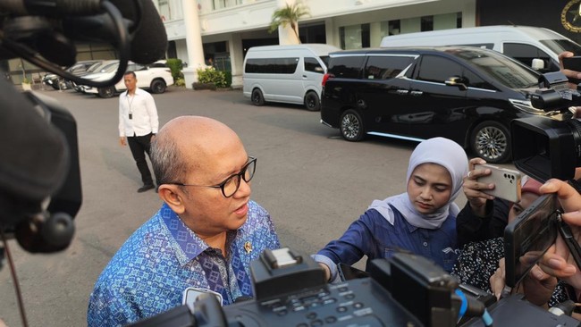 Rosan Reveals Plans for Indian Automotive Giant to Expand in Indonesia