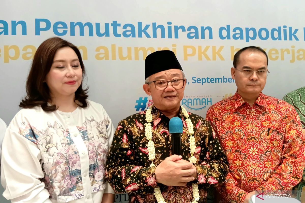 Minister urges educational institutions to expand access to learning