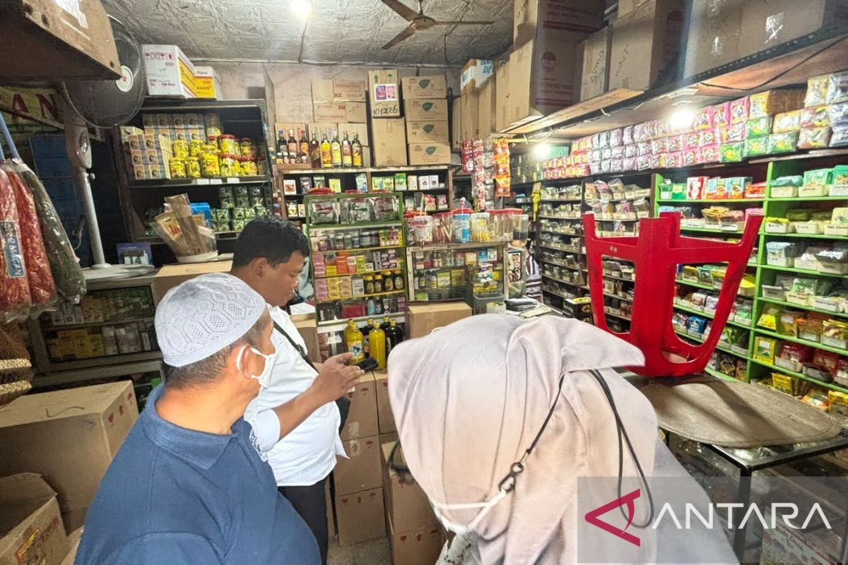 BBPOM Surabaya Seizes 2,523 Illegal Natural Medicine Products