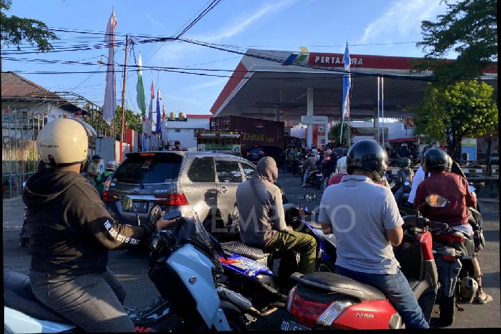 What Caused Fuel Shortage, Long Queues in Makassar?