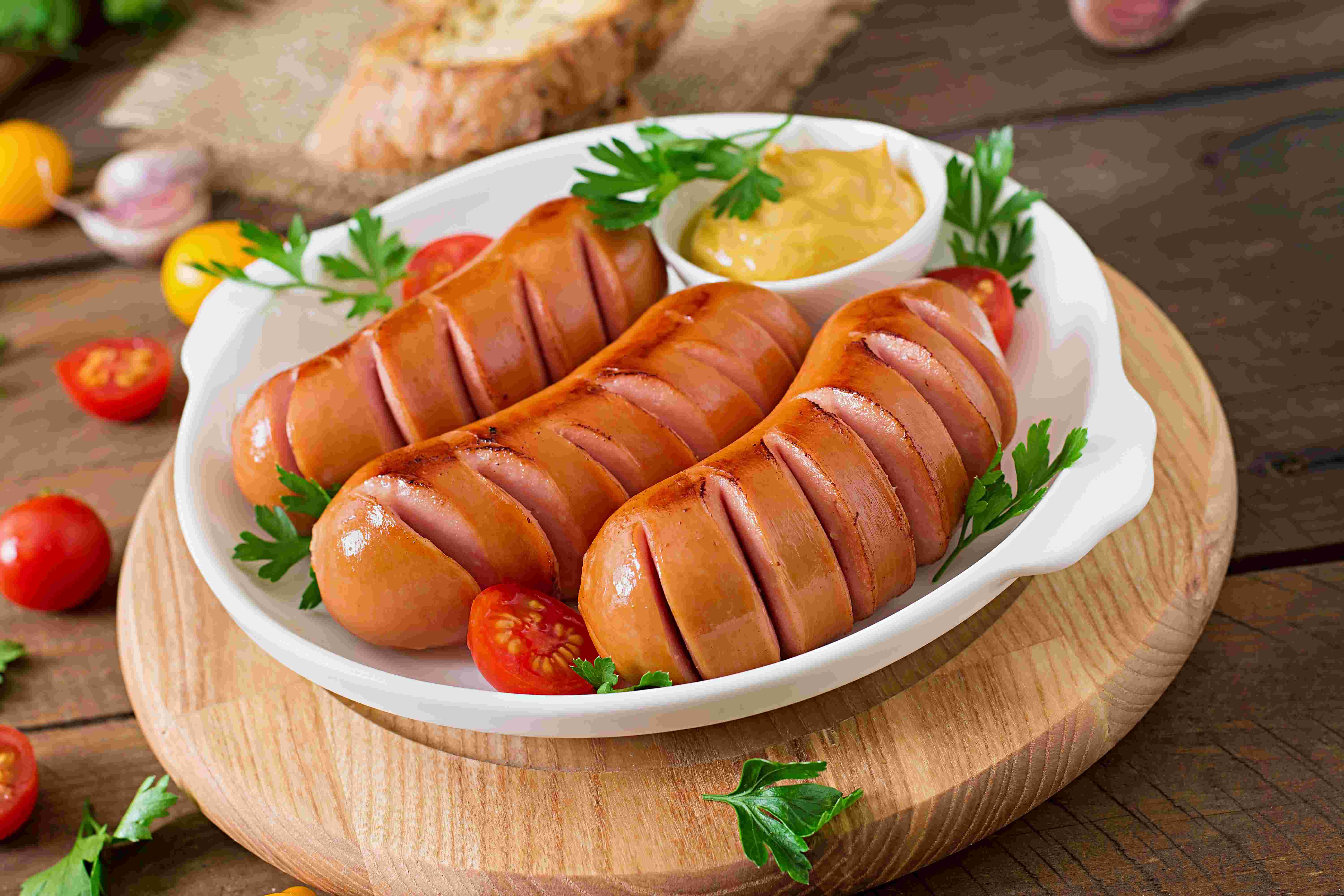 Processed Food Amidst Information Floods: Distinguishing Risk from Sensation