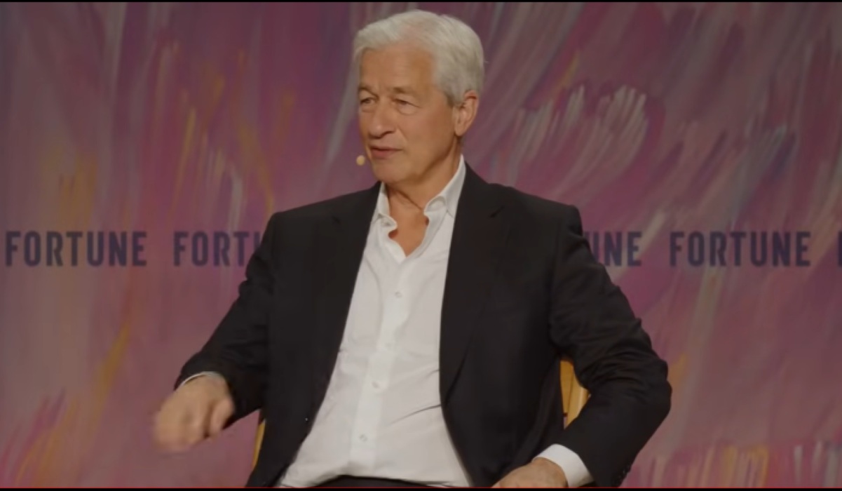 JPMorgan CEO Jamie Dimon Issues Stern Warning Regarding the Fate of the American Dream