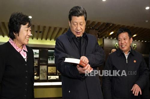 Xi Jinping Boosts Chinese Manufacturing, Sparking European Concerns