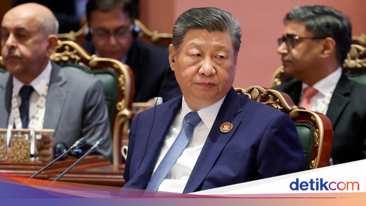 Wild Rumours Regarding Xi Jinping Fainting or Suffering a Stroke at BRICS Summit