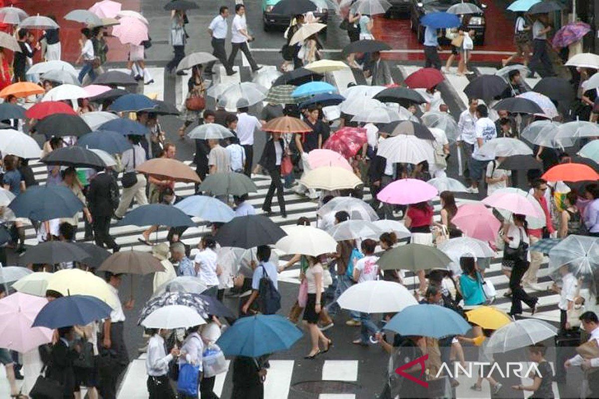 Tokyo prepares new regulations to ban littering