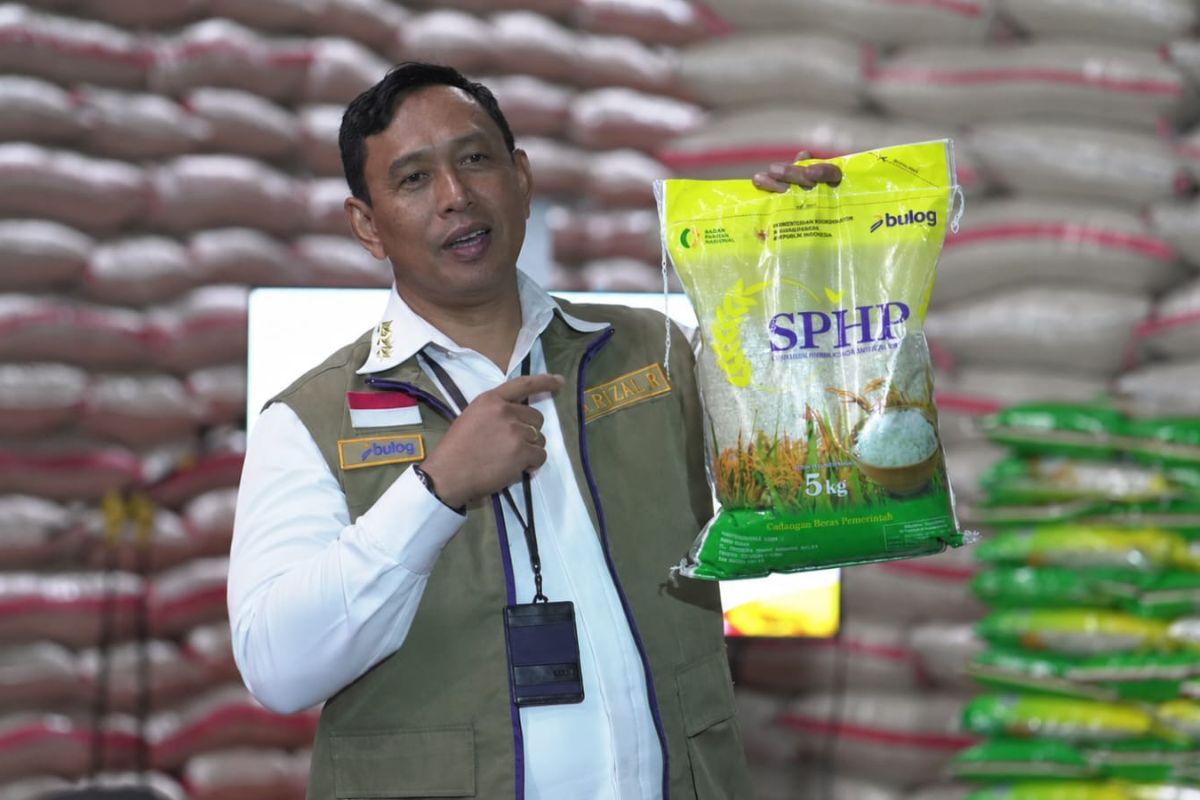 BULOG Optimises Two Government Mandates to Control Rice Prices