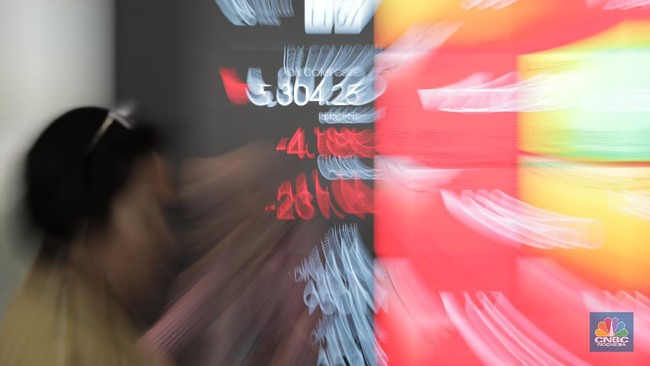 JCI Reverses Course as Conglomerate Stocks Weigh Down Index