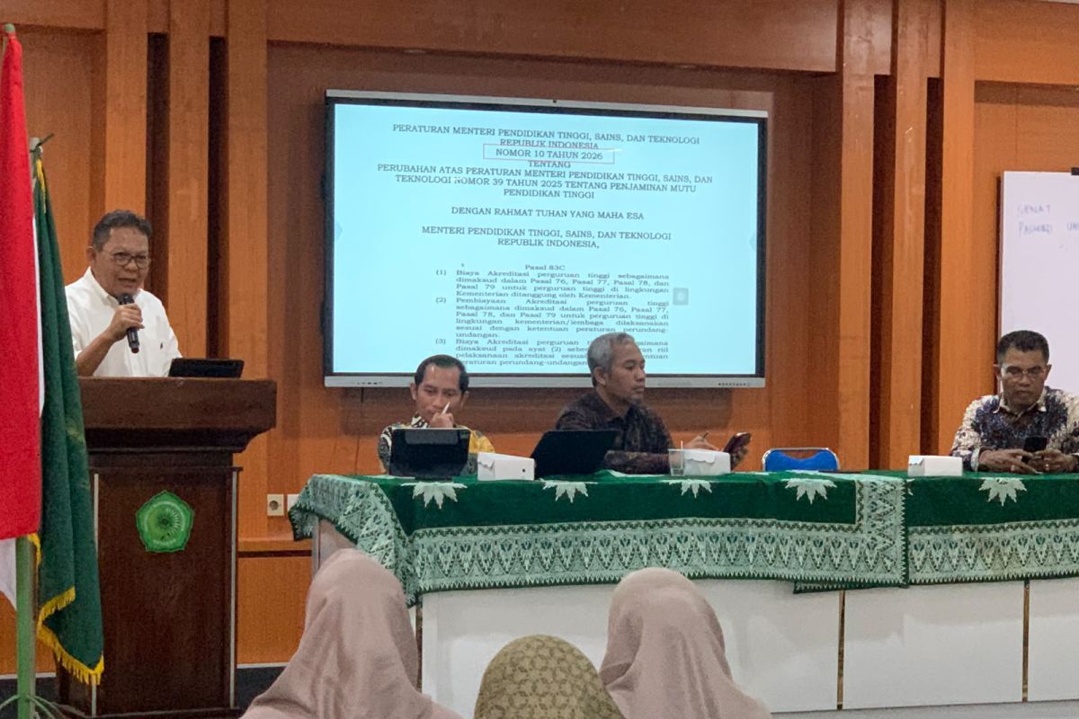 BAN-PT socialises latest university accreditation system in Mataram