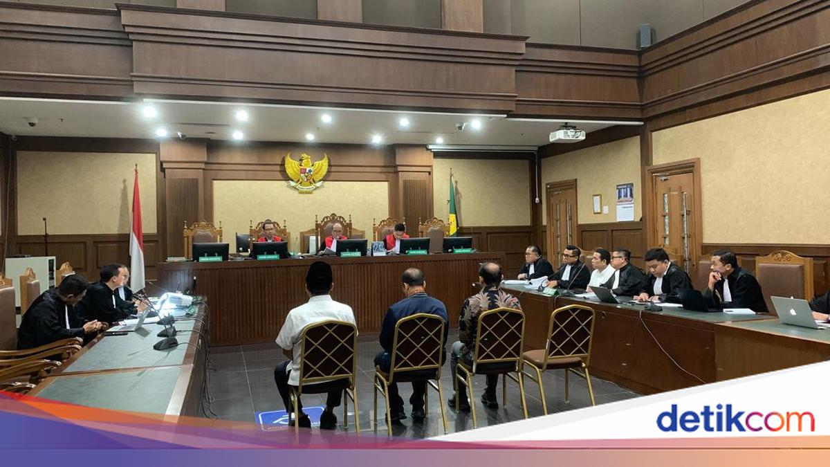 Ahmad Dedi Expresses Outrage Over 'Decong' Nickname During Customs Bribery Trial