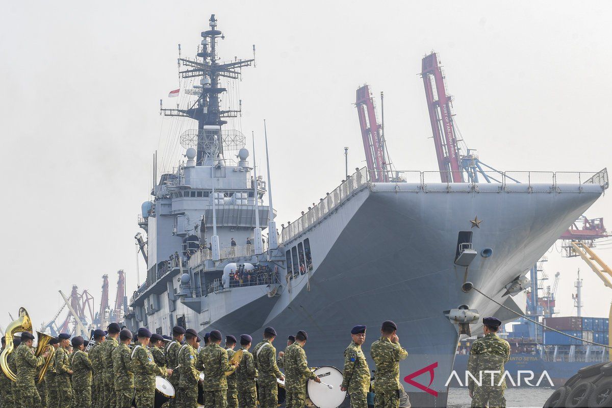 Yesterday's Politics: Garibaldi Arrives and Malaysia Assists in Forest Fire Mitigation