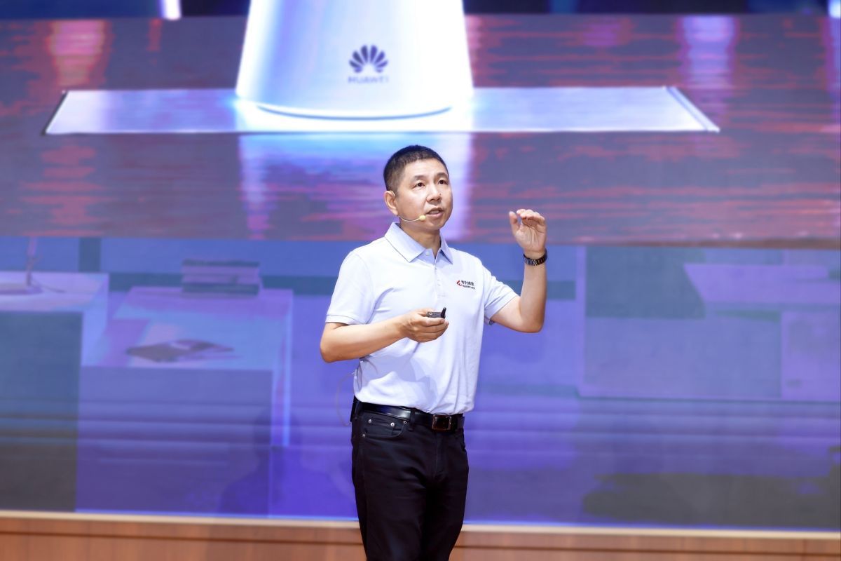 HUAWEI eKit Launches Intelligent Office Solution 2.0, Providing Smart Technology Access for SMEs