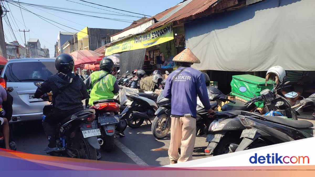 Denpasar Parking Complaints Prompt Calls for Reform