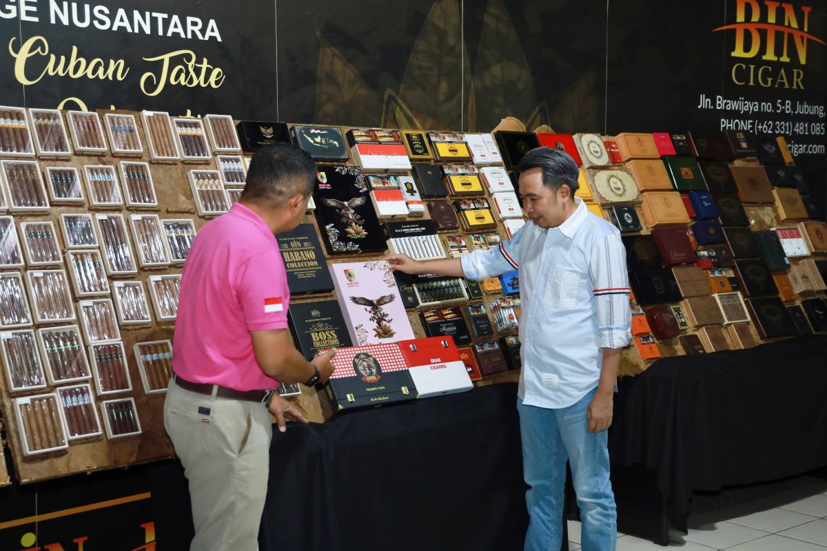 Jember Regent Announces Cigar Products Have Reached 45 Countries