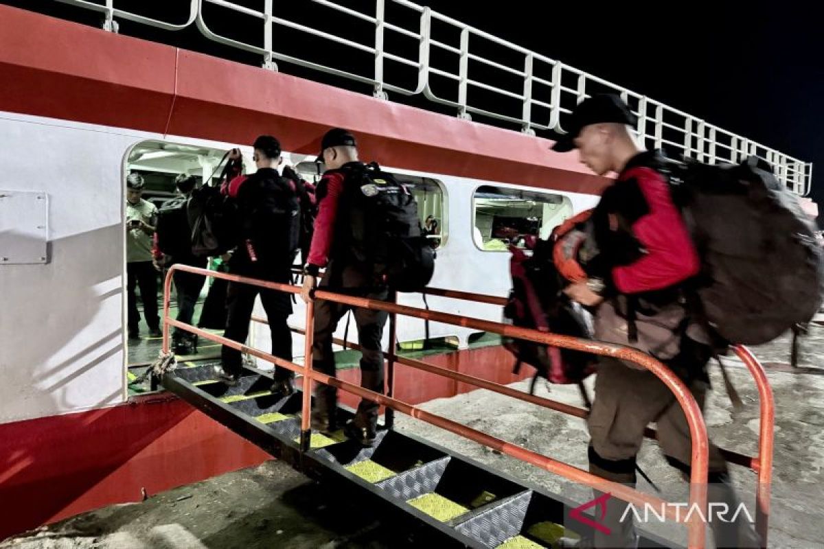 Basarnas focuses 12 elite divers on KM Virgo underwater operation