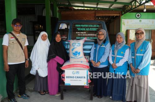 National Customer Day 2026: PLN UID Yogyakarta Demonstrates Care Through 'Beras Cahaya' Programme
