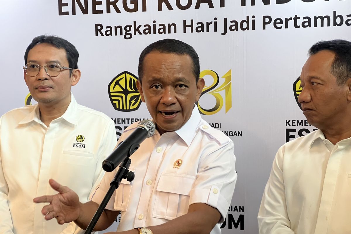 Minister Bahlil forms team to draft Problem Inventory List for Oil and Gas Bill