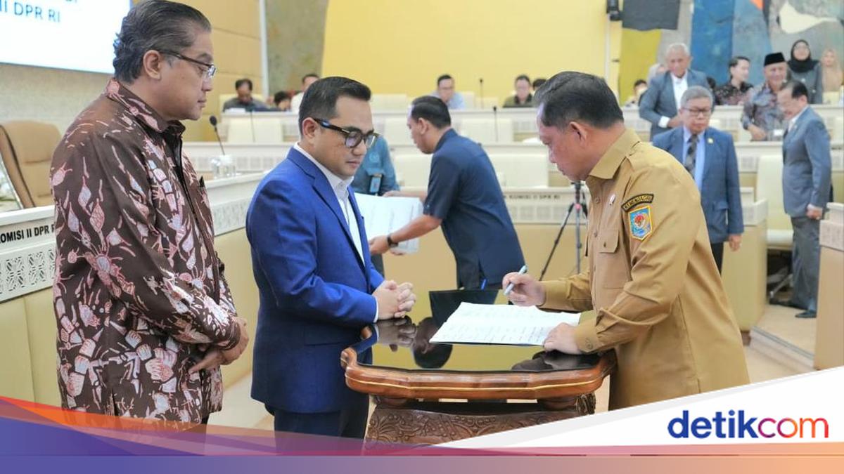 Government Agrees to Proceed with Bills for 15 Regencies/Cities to DPR Plenary Session