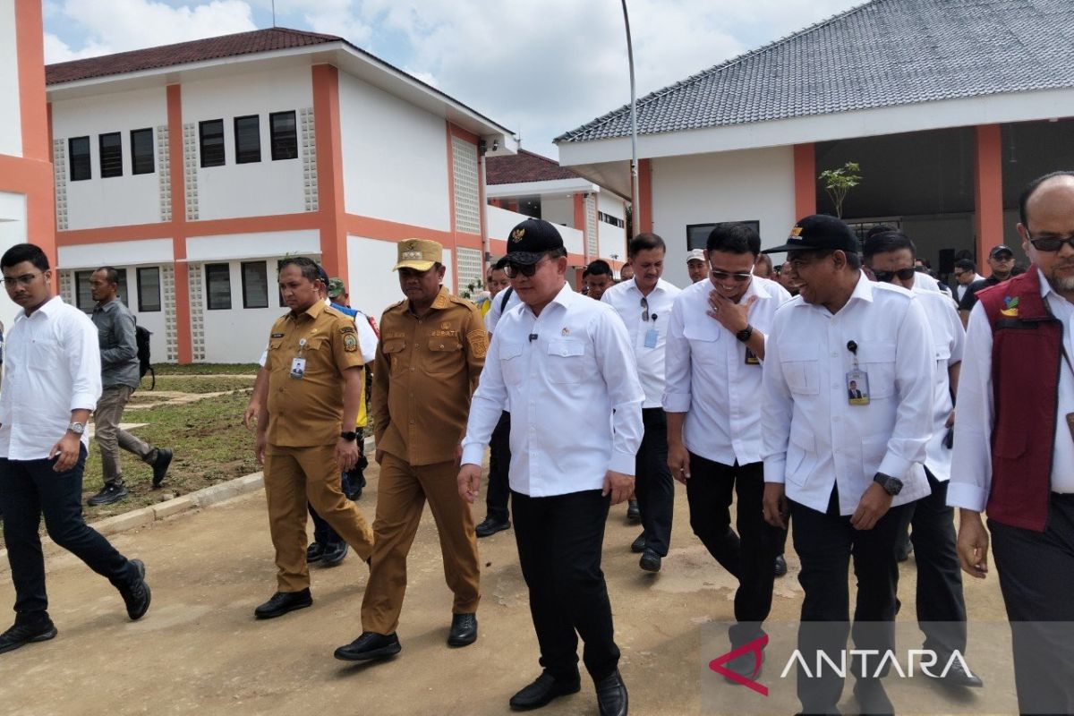 KSP Urges Public to Utilise 'Sekolah Rakyat' Programme