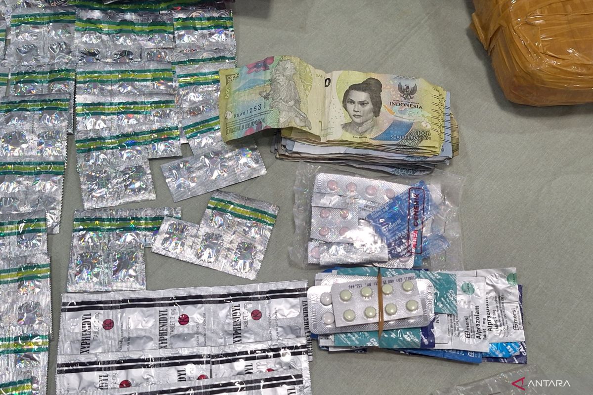 Police Uncover Illegal Distribution of Controlled Drugs Using 'COD' System