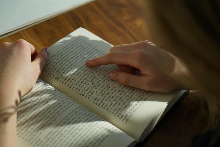 Singapore Leads Countries with Best Reading Skills: Here's the Top 10