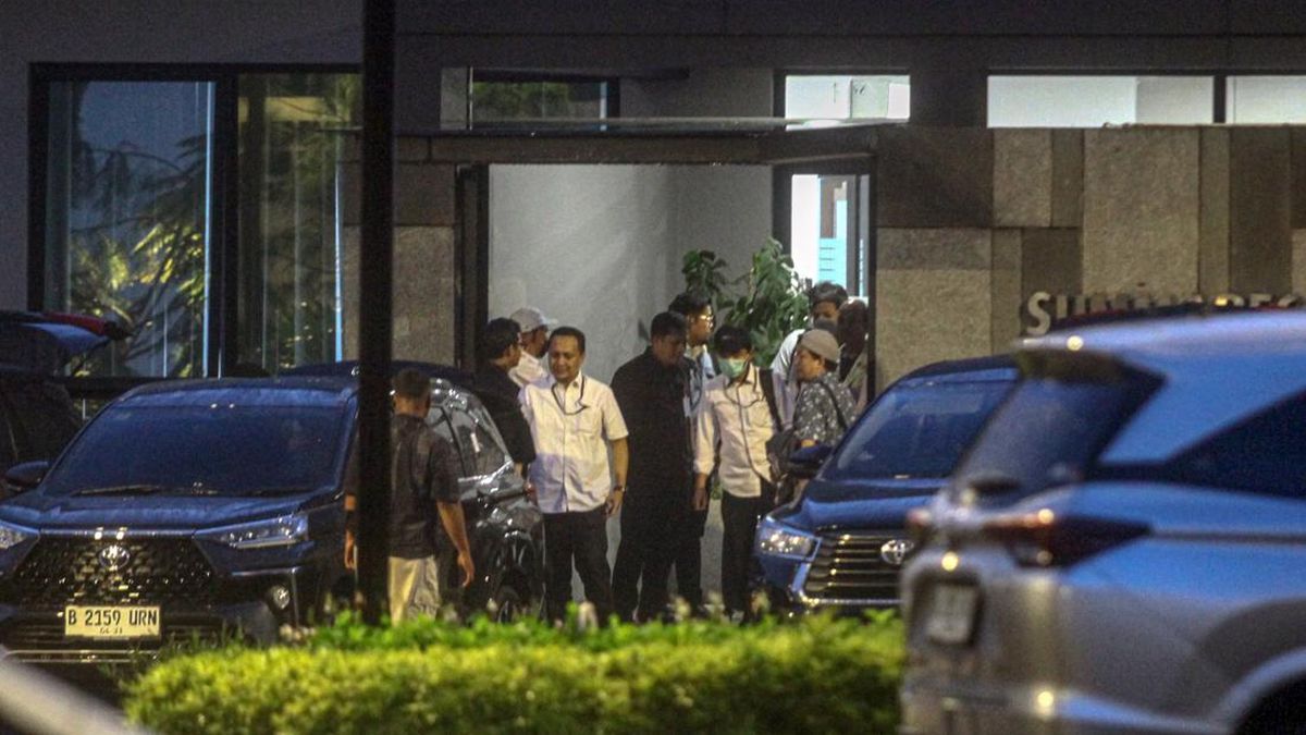 KPK Seizes Documents and Electronic Evidence Following Raid on Summarecon Bogor Office