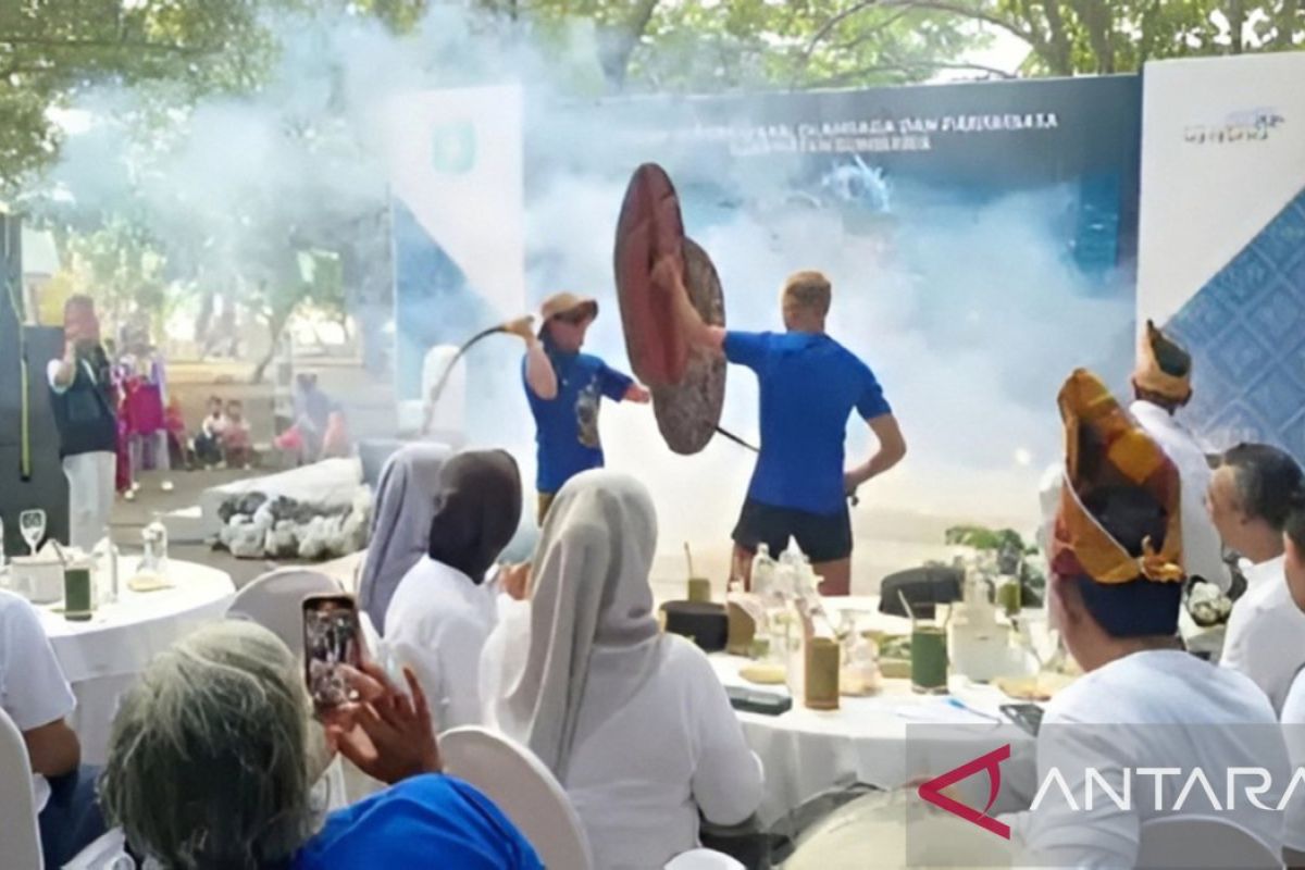 Foreign Yachts Discover Stories in Sumbawa
