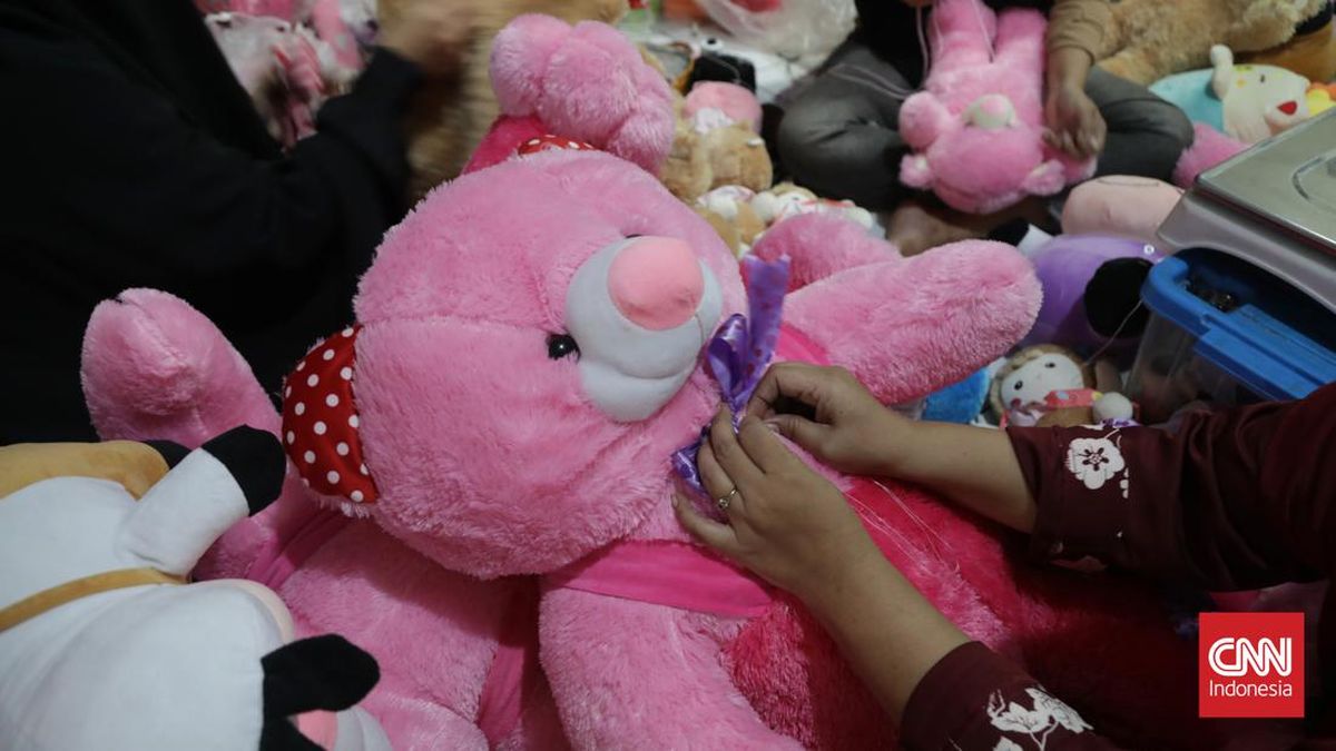 Viral Harassment Using Doll Content Tactic in Surabaya, Police Intervene