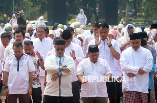 BMKG Forecasts Delayed Start to Rainy Season Across Sumatra, Java, and Papua
