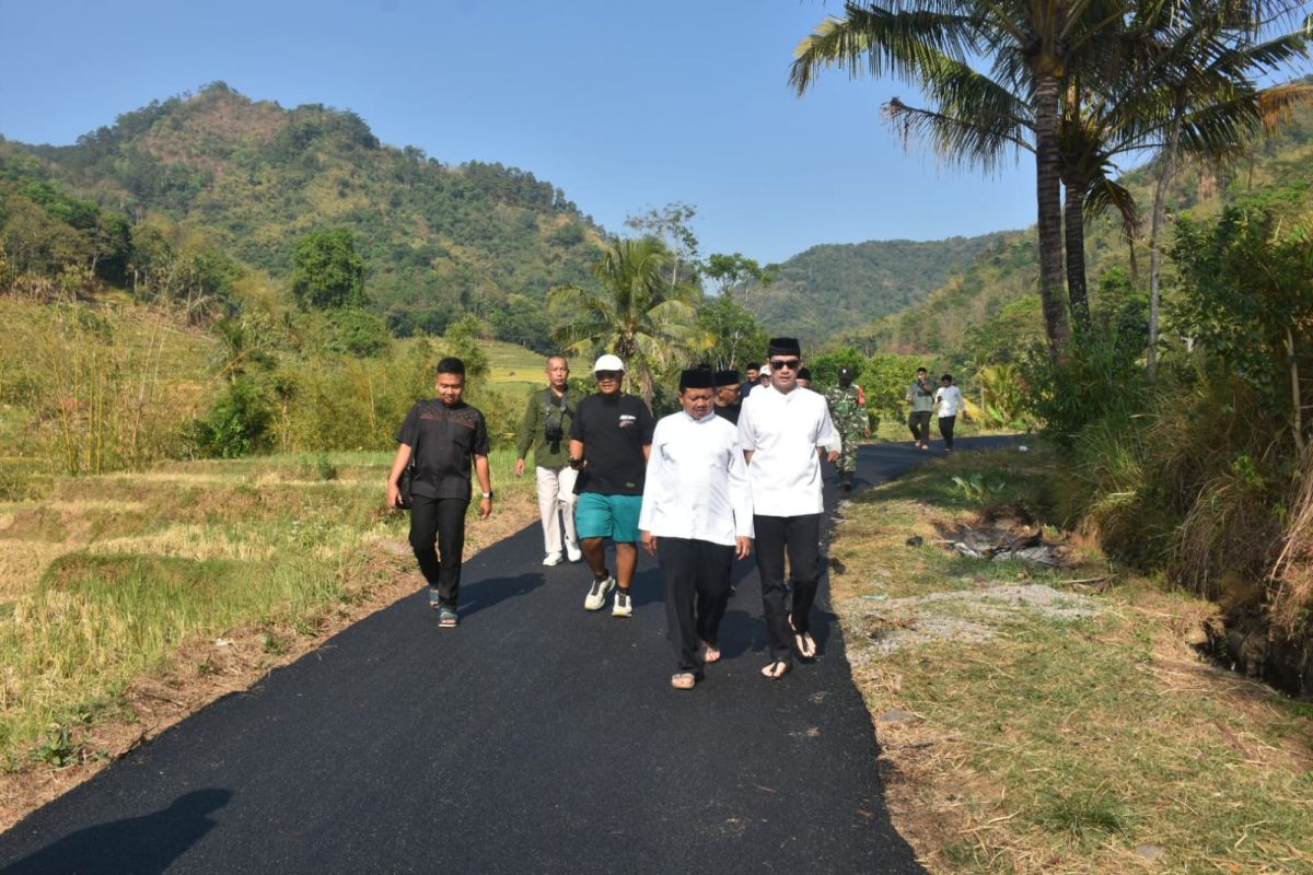 Sumedang Regency aims to complete Cibugel-Darmaraja road this year
