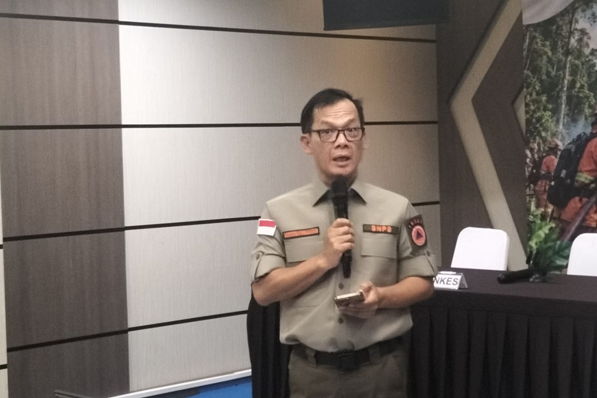 One Flash Flood Victim in Solok Found Dead, One Still Missing