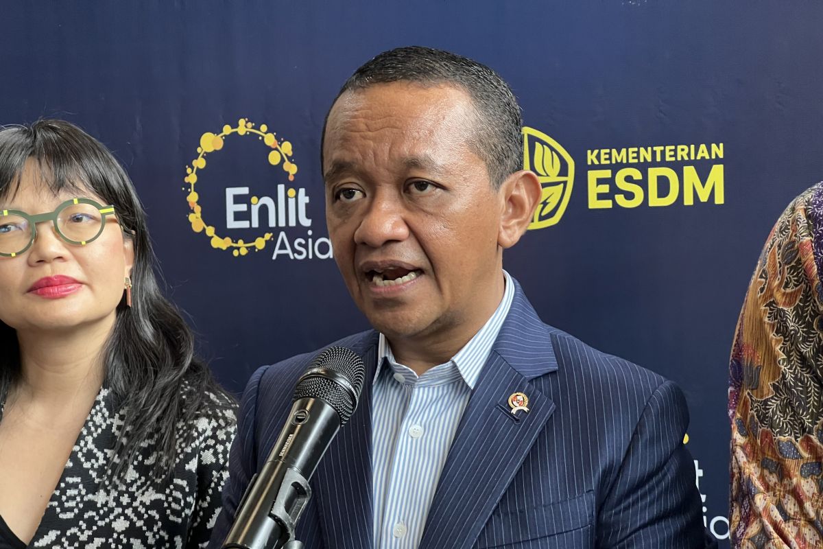 Bahlil invites investors to utilise Indonesian islands for data centres