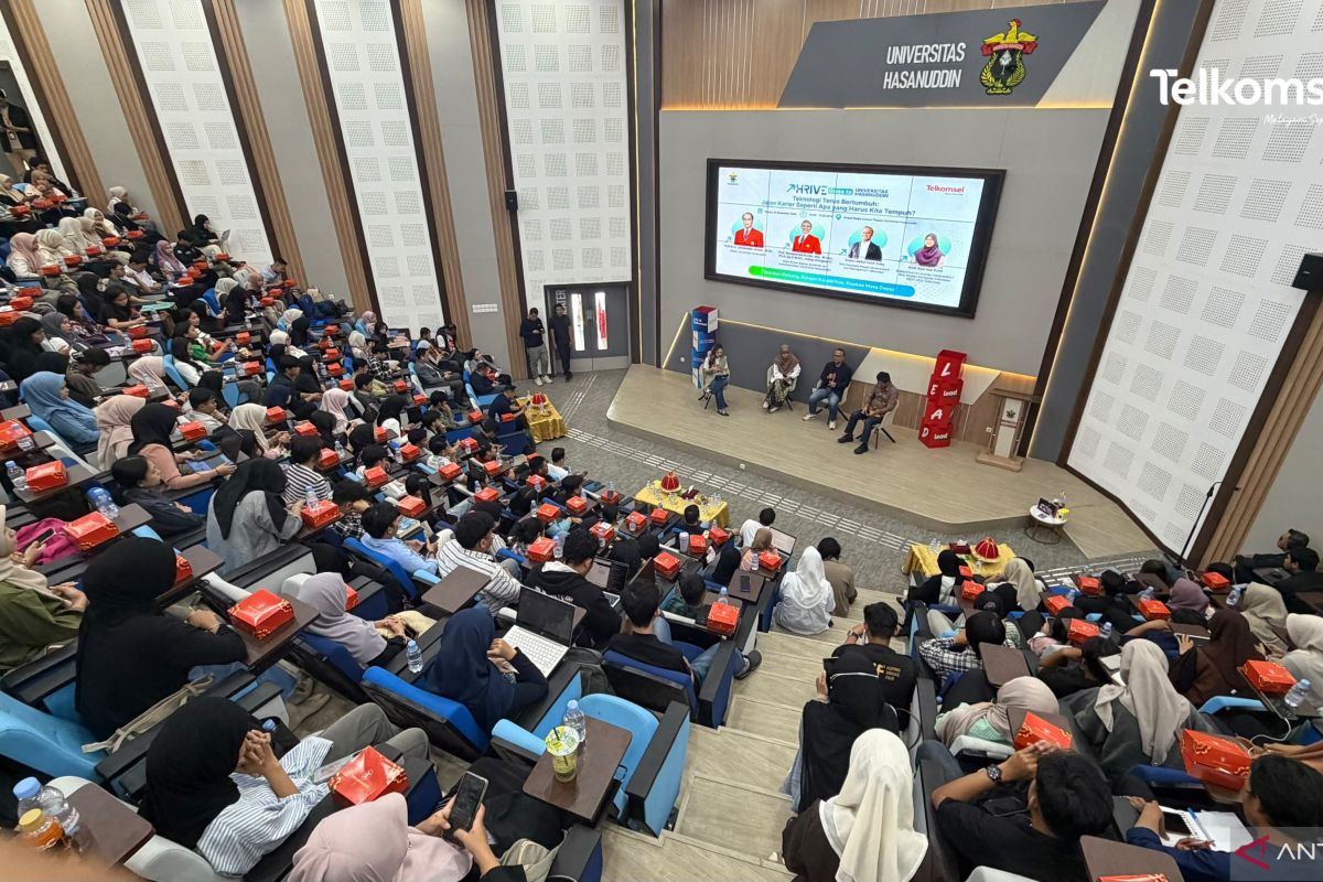 Telkomsel and Unhas Collaborate to Develop Talent in Eastern Indonesia