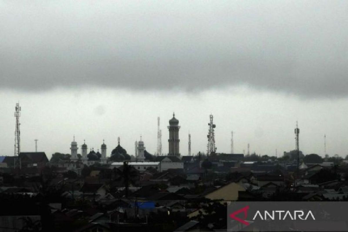 BMKG Forecasts Potential Rainfall Across Several Regions on Wednesday