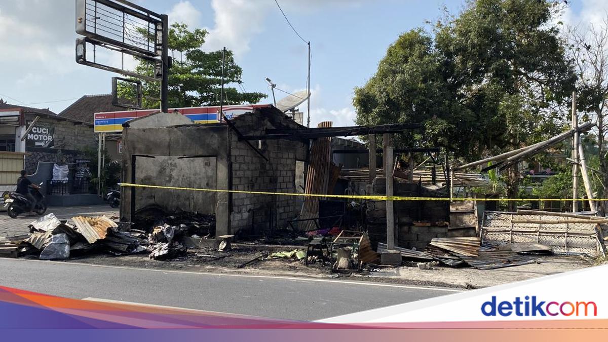 Two Kios in Denpasar Destroyed by Fire Following Explosions