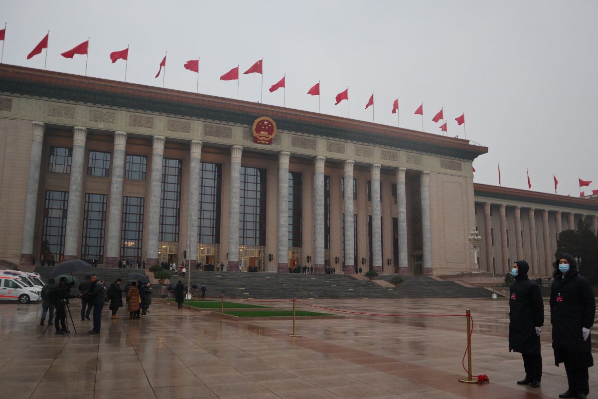 China Dismisses Two Senior Generals Due to Corruption Involvement