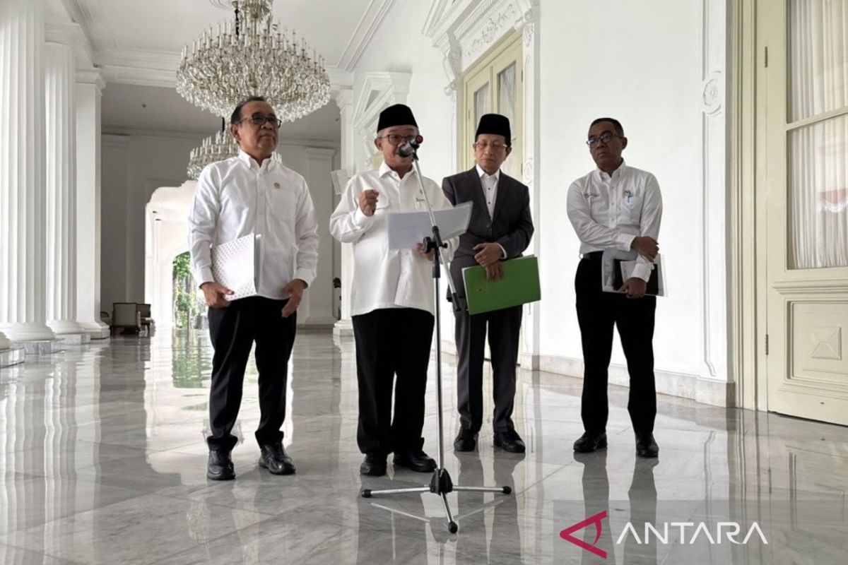 Prabowo Emphasises Commitment to Free Education for State Schools