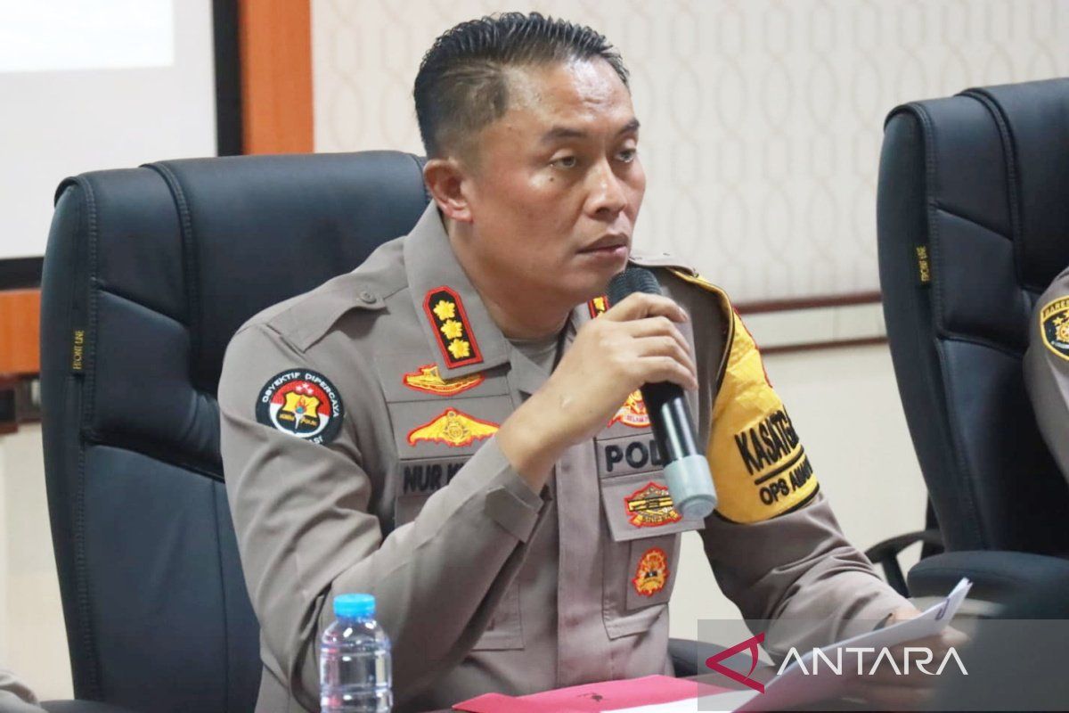 South Kalimantan Regional Police Deploy Escort Unit for Virgo Ship Victims' Remains