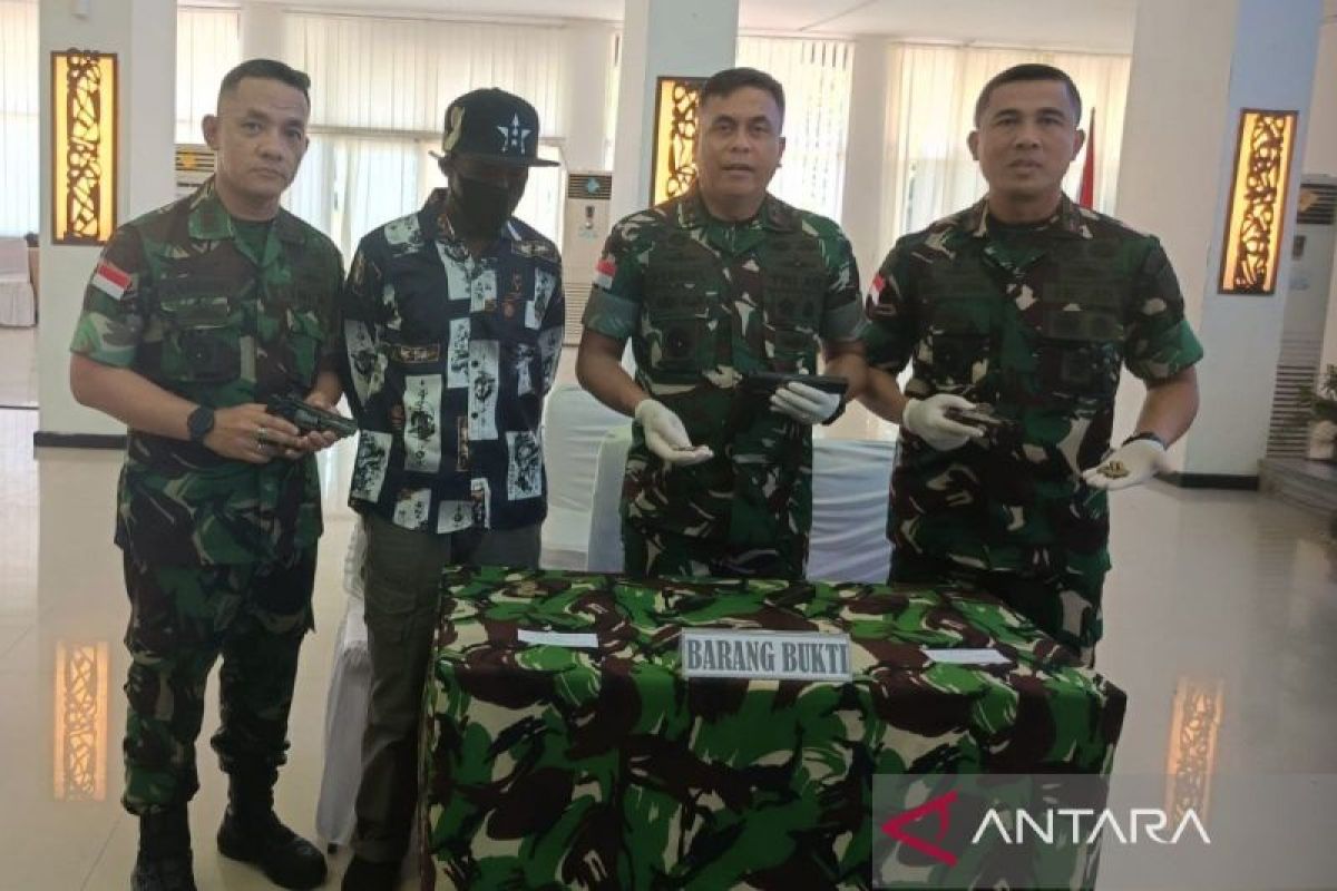 Regional Commander: Five KKB Members Return from PNG and Surrender Three Firearms