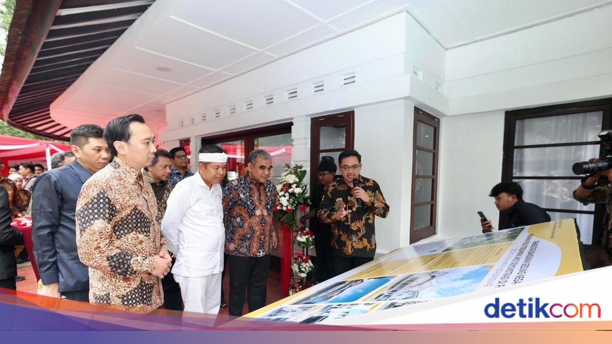 Head of DPD Group in MPR Supports Launch of Two MPR RI Books