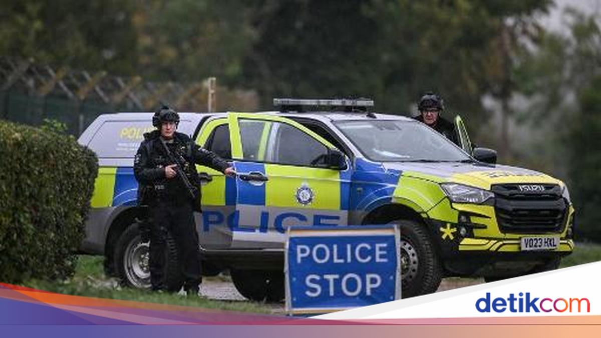 Five Arrested Near US Base in UK Over Alleged Terror Plot