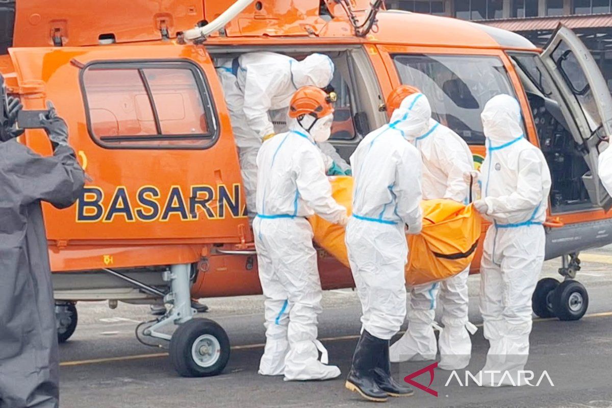 Basarnas deploys two helicopters to search for 68 missing victims of KM Virgo