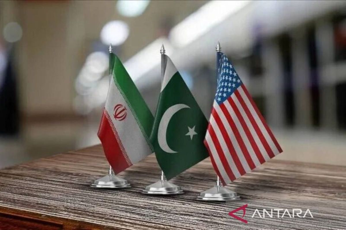 US and Iran Discuss Ending Conflict Separately with Mediators
