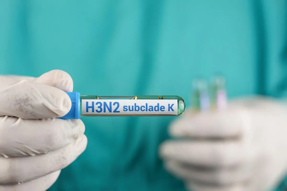 Super Flu: Between Vigilance and Panic